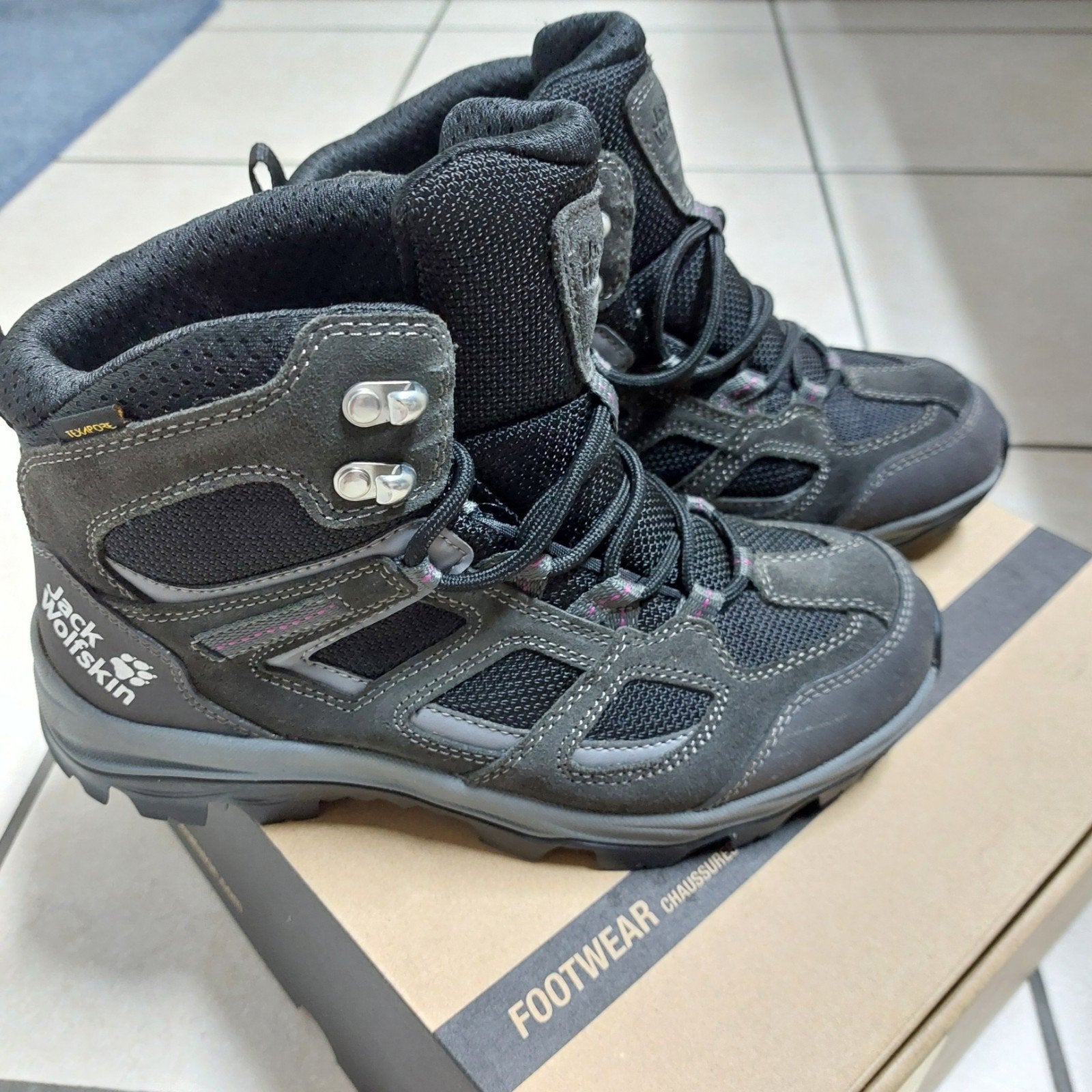 Nieuwe wandelschoenen jack wolfskin mt 38, Ophalen