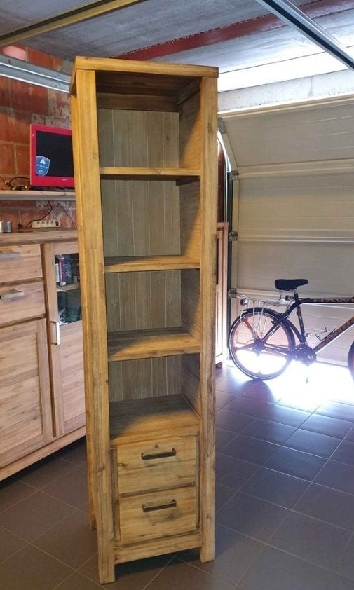 boekenrek cottage massief, Ophalen, Zo goed als nieuw