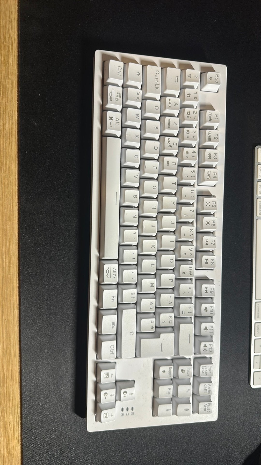 Clavier mécanique sans fil Tecurs MK206 65 % (azerty), Informatique & Logiciels, Hot-swappable, Azerty, Comme neuf, Enlèvement
