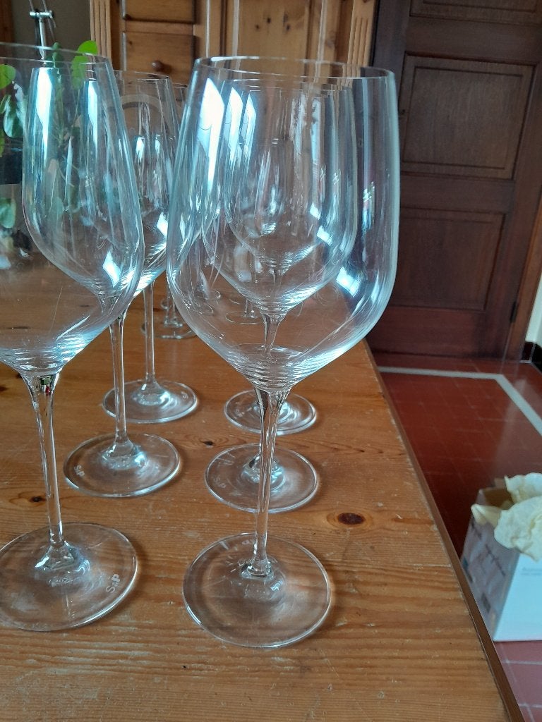 grote wijnglazen, Ophalen