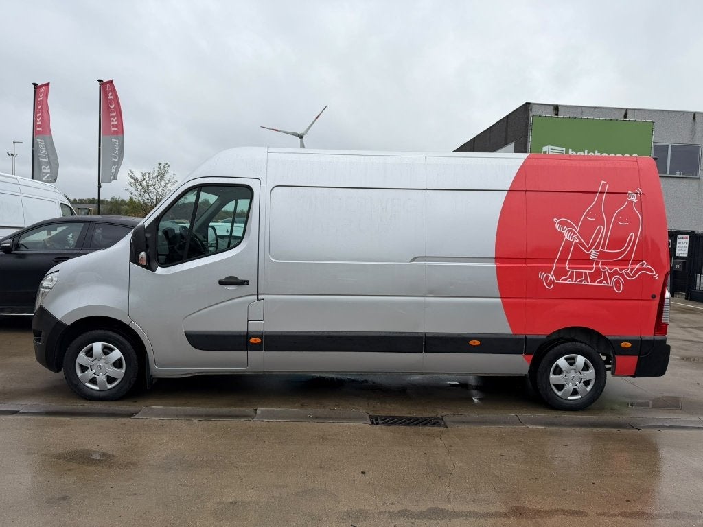 Nissan Interstar (Stock ID 40401) — 4