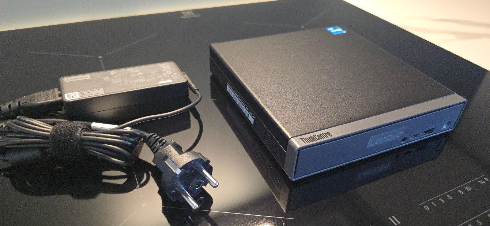 Nieuwe Lenovo ThinkCentre neo 50q Gen 5 – Intel Core i3 13e, Enlèvement ou Envoi, 8 GB, SSD