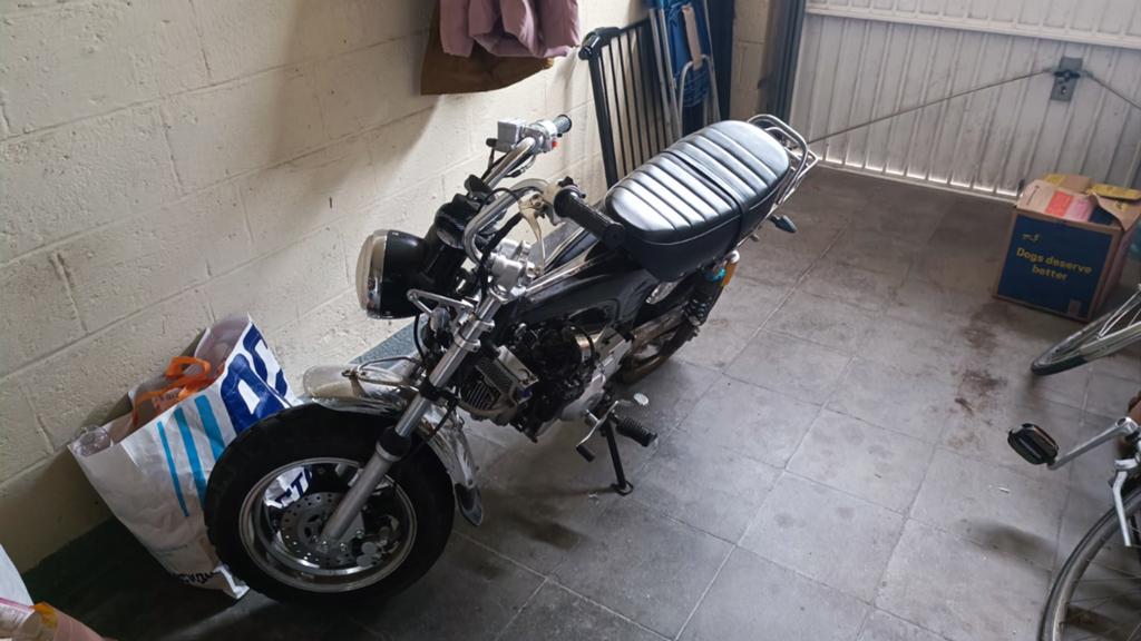 ZHENHUA ZH-CJL50
50cc brommer, Fietsen en Brommers, Minibikes, Midibikes en Pitbikes, Ophalen