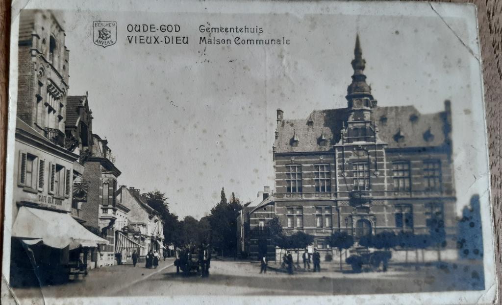 ANCIEN HÔTEL DE VILLE DE MORTSEL 1920, Collections, Enlèvement ou Envoi