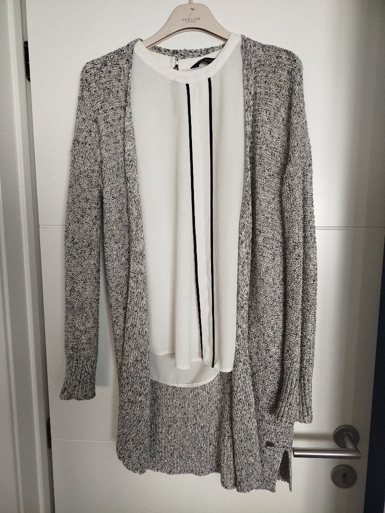 un gilet + chemisier, Gris, Enlèvement ou Envoi, Taille 36 (S), Comme neuf