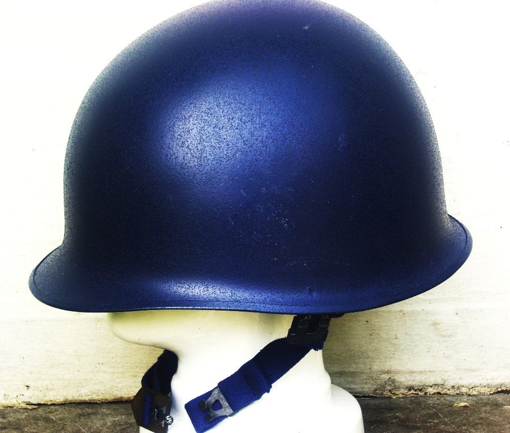 Casque complet de milicien gendarme belge janvier 1975, Collections, Envoi, Gendarmerie, Casque ou Béret