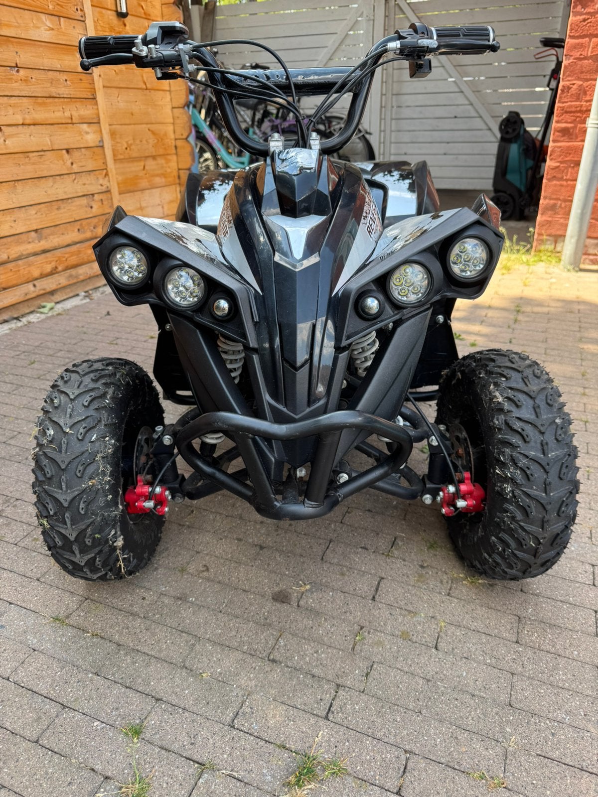 Electrische Quad Renegade, Motoren, 11 kW of minder