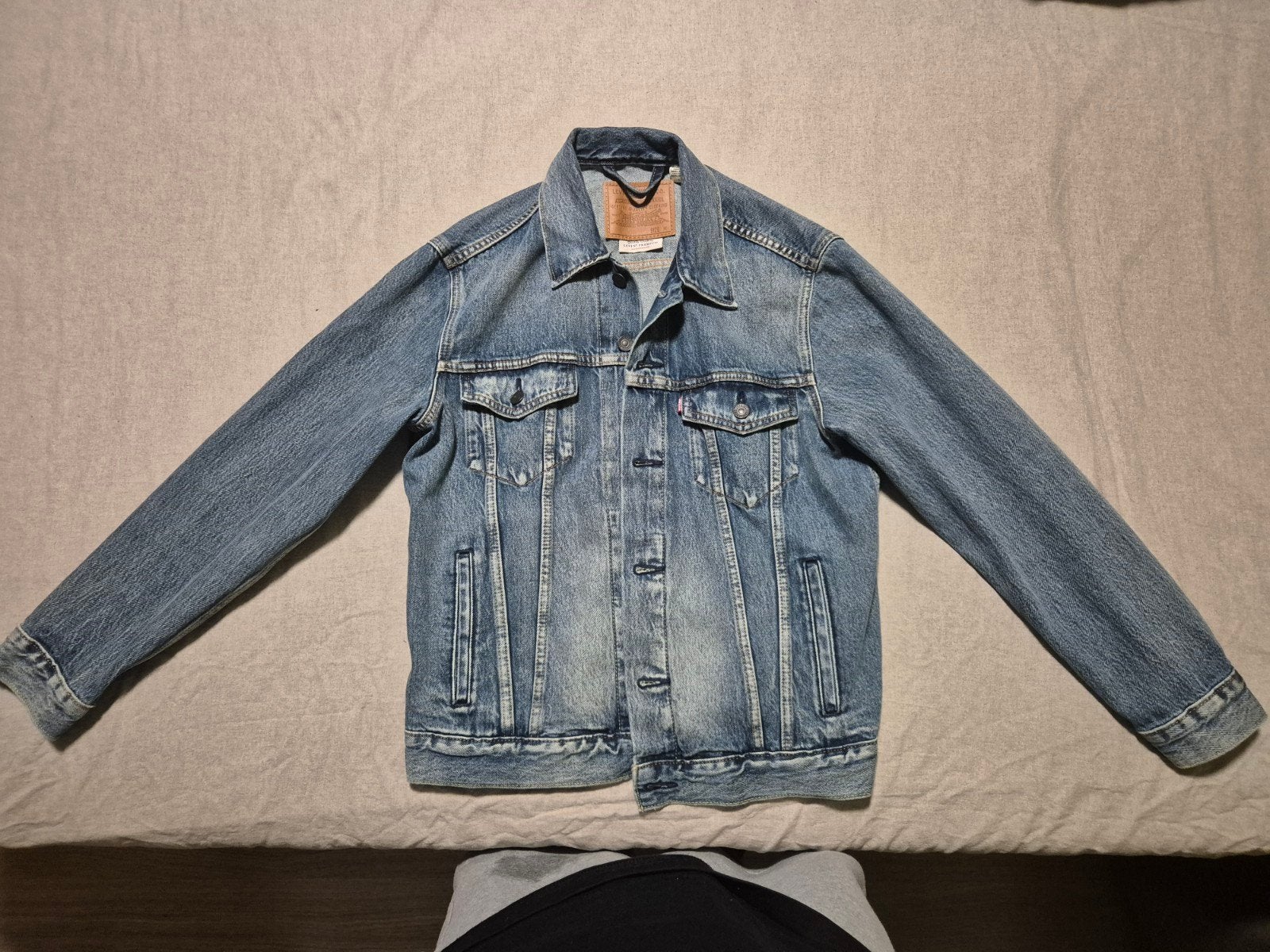 TE KOOP: JEANSVEST LEVIS, Ophalen, Blauw