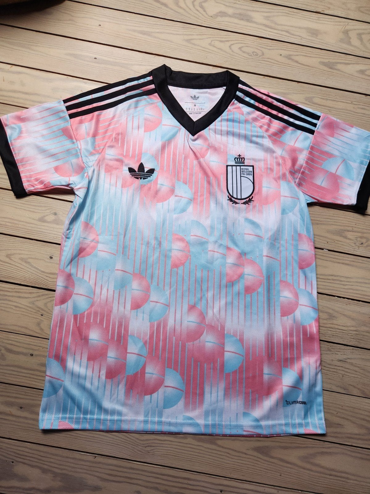 Belgisch uitshirt M, Sport en Fitness, Voetbal, Maat M, Ophalen of Verzenden, Shirt