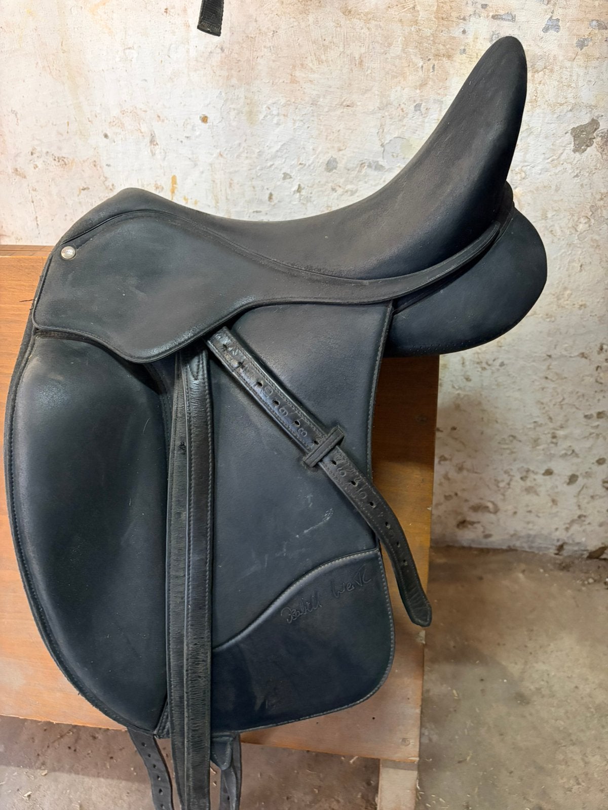 Selle de dressage Wintec Isabell 17,5 pouces, Animaux & Accessoires, Enlèvement ou Envoi, Comme neuf, Wintec