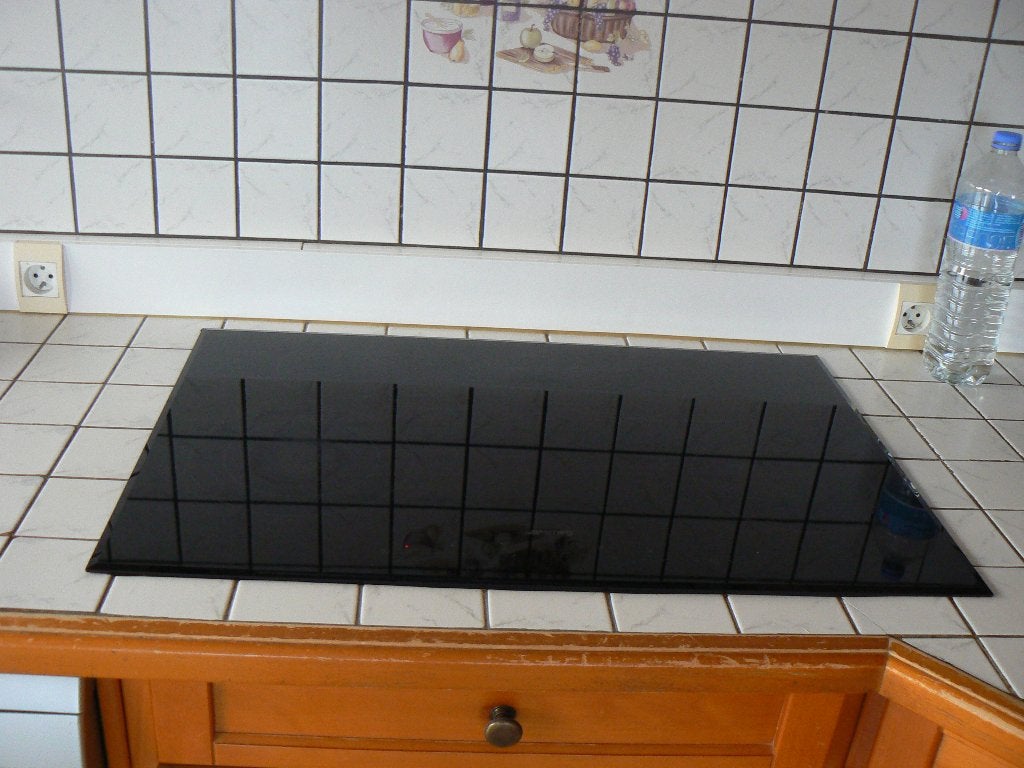 Plaque de cuisson vitro, Classe énergétique A ou plus économe, 4 zones de cuisson, Encastré, Comme neuf