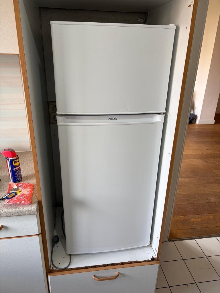Frigo proline DD131-1 (93L), Enlèvement, Utilisé, Avec compartiment congélateur