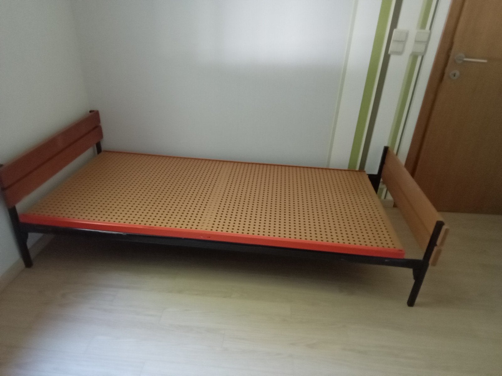 Vintage 1 pers bed, Huis en Inrichting, Slaapkamer | Slaapbanken, Ophalen