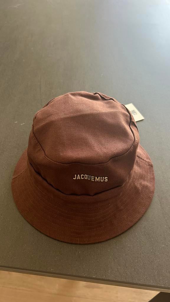 Bucket hat Jacquemus maat 58, Enlèvement, Comme neuf, 58 cm (L, 7¼ pouces) ou plus, Chapeau
