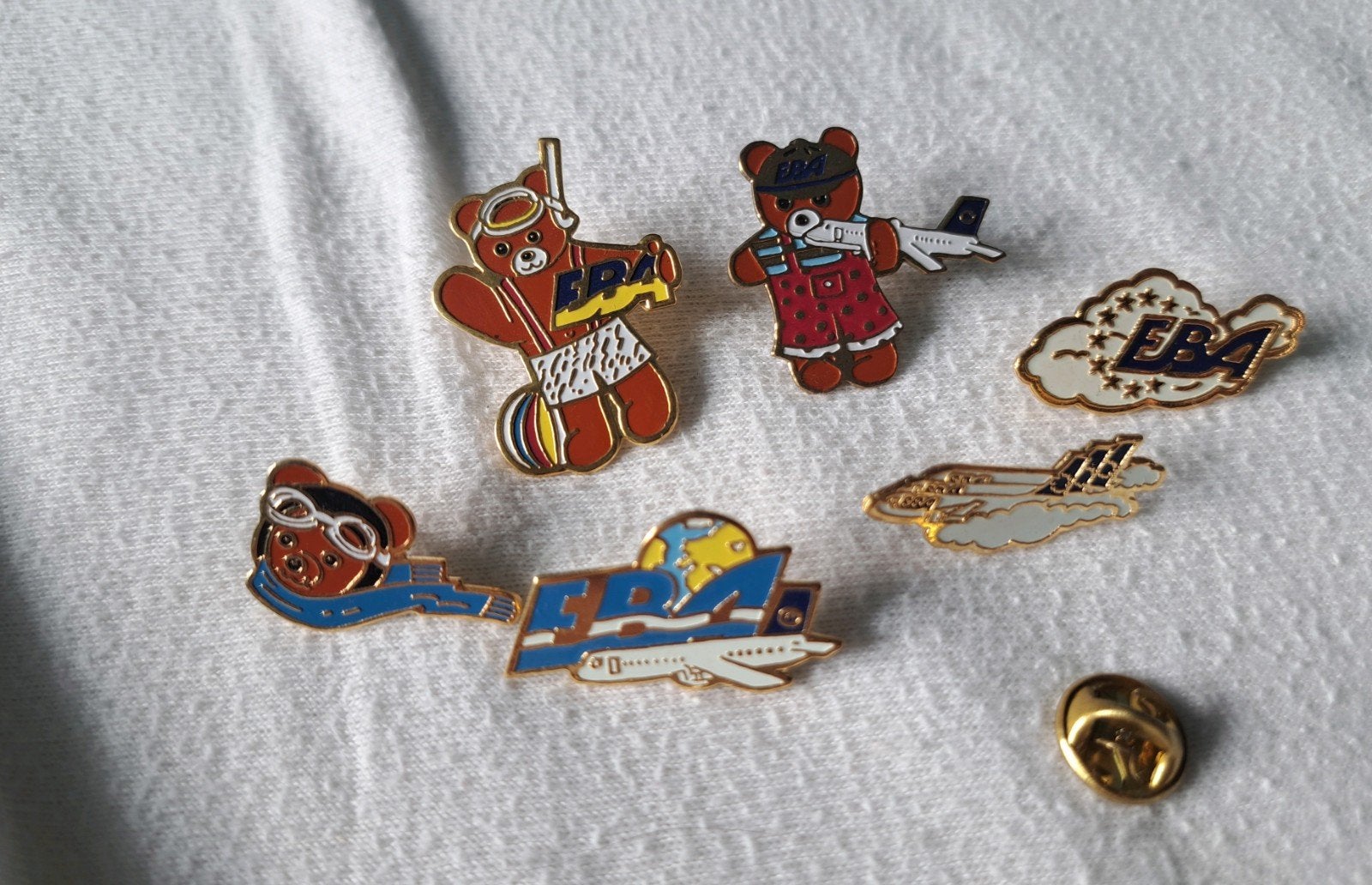 6 pins pin's EBA eurobelgian Airlines avion, Collections, Broches, Pins & Badges, Enlèvement