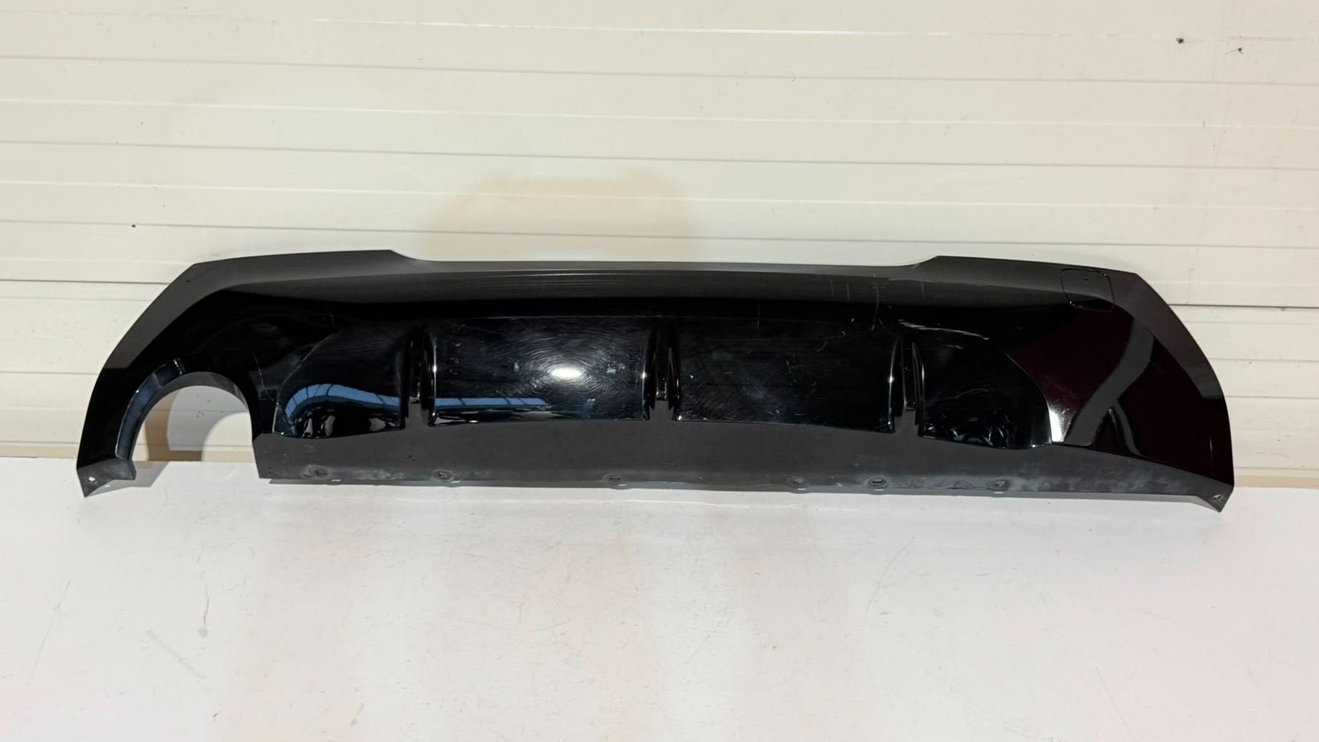 Diffuseur BMW S rie 1 F40 M Sport (r f. 51128070950), Petuelring 130
80788  Munich, DE, Arrière, Pare-chocs, Info@bmw.de