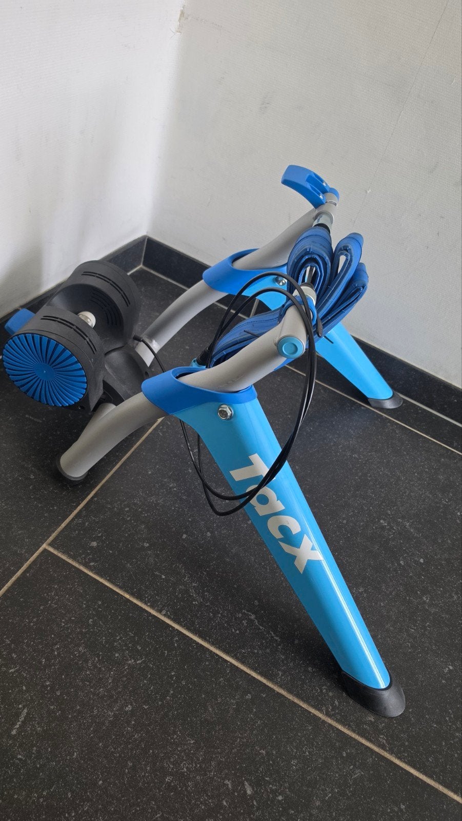 Tacx rollen home trainer + 2 buitenbanden, Hobby en Vrije tijd, Ophalen