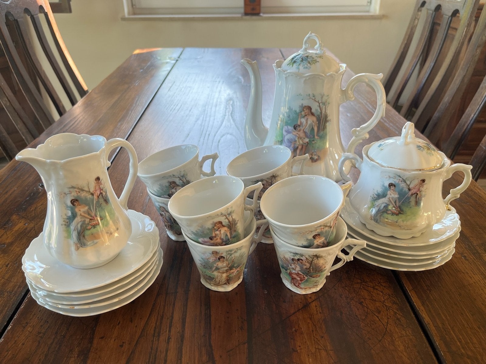Engels servies - 20ste eeuw, Ophalen