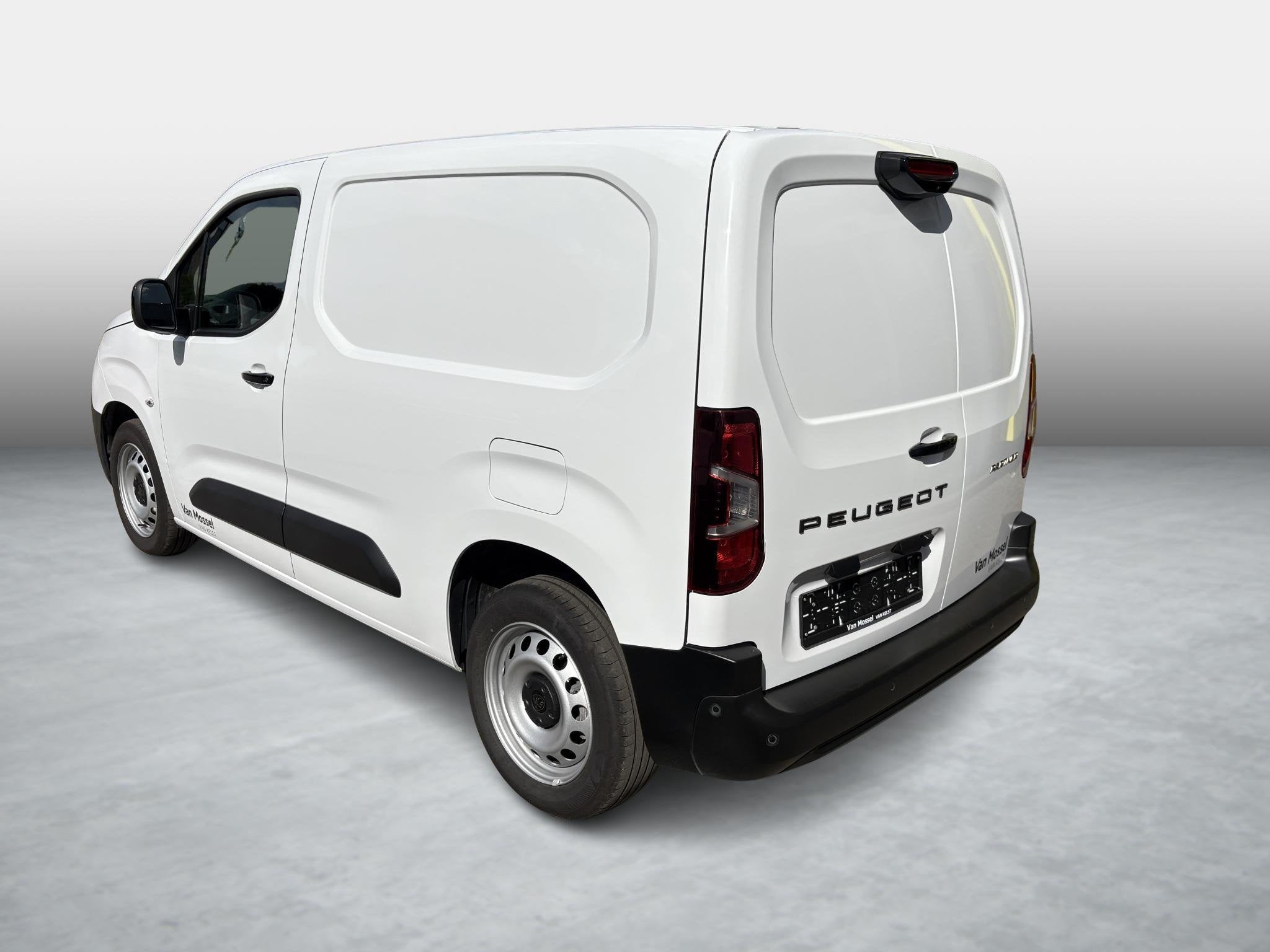 Peugeot Partner 1.5 BlueHDi L1 Light 96kW s/s EAT8, Stof, Gebruikt, Zwart, 4 cilinders