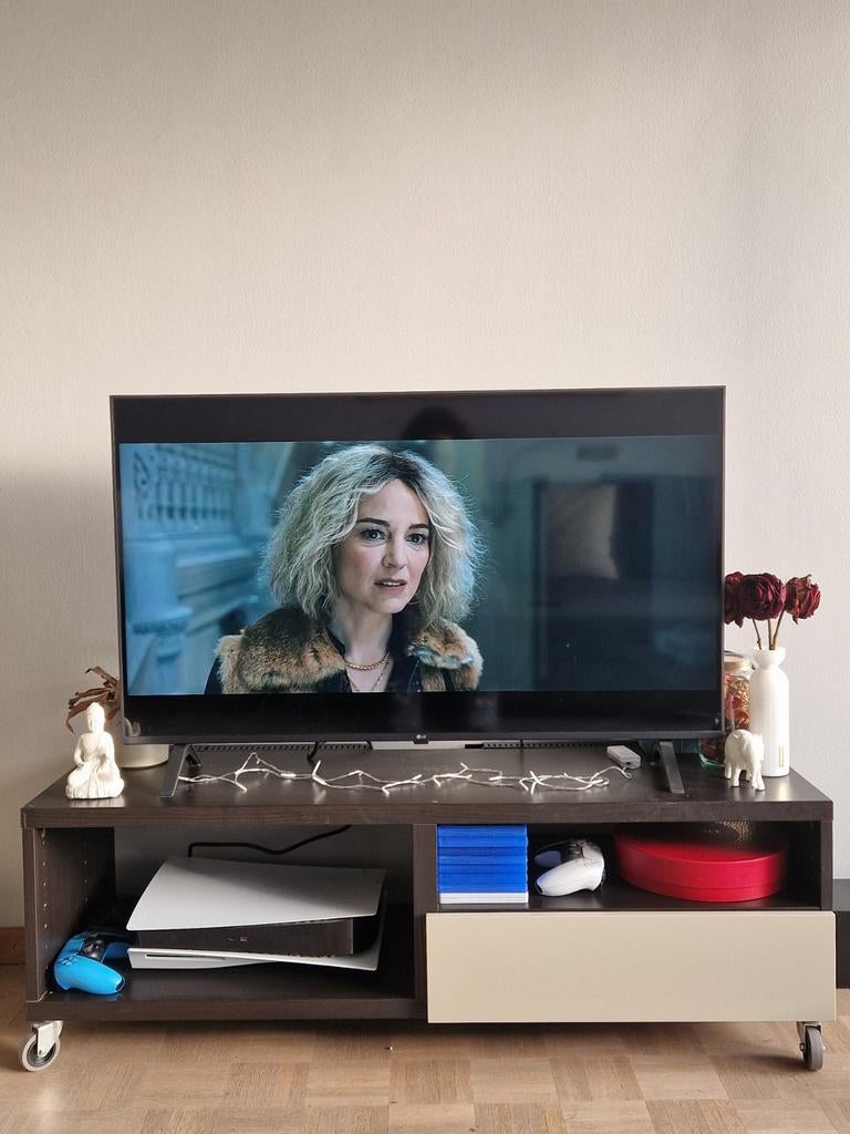 TV meubel, Ophalen