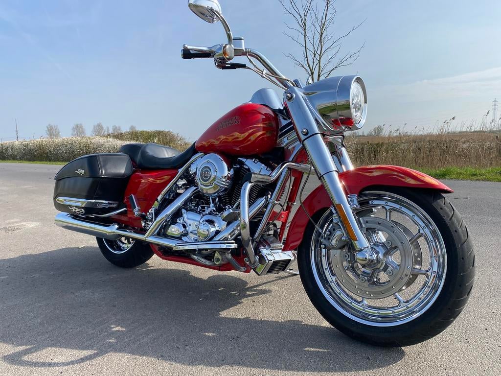 Zeldzame Road King CVO Screaming Eagle, Motoren, Motoren | Harley-Davidson, 2 cilinders, Occasion, Chopper, 1802 cc