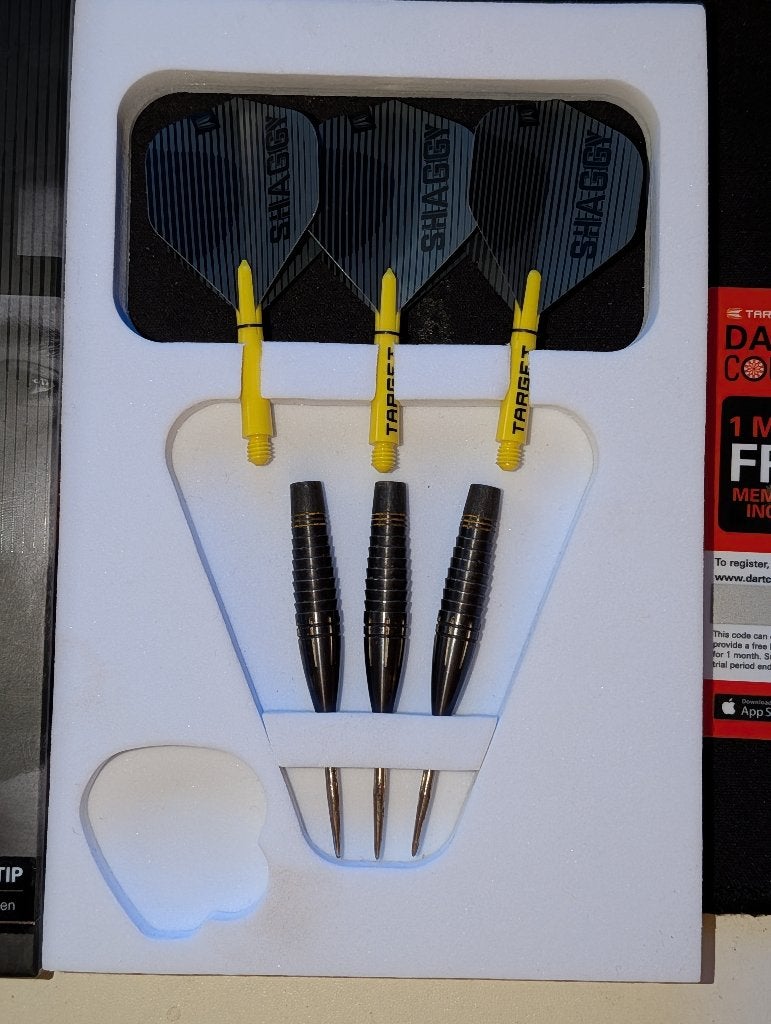 Target Scott Williams Black SP 90% dartpijlen - 25g, Enlèvement ou Envoi, Utilisé, Fléchettes