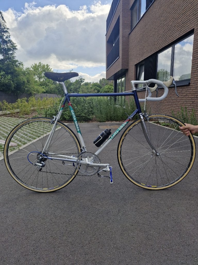 Klassieke racefiets Delta bikes met Shimano 600 Tricolor, Fietsen en Brommers, 28 inch, Gebruikt, 10 tot 15 versnellingen, Velgrem