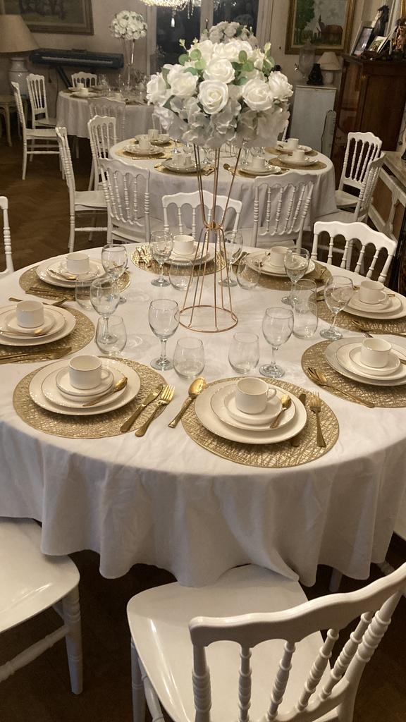 Location Table,, chaise, Service complet, Enlèvement ou Envoi