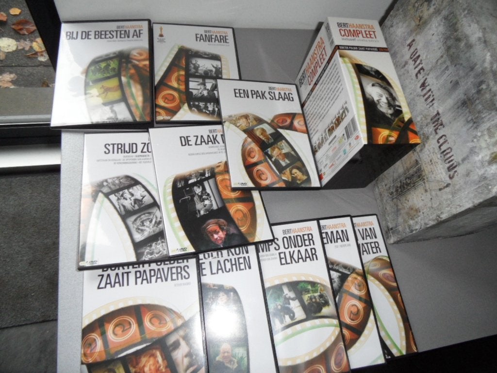 Bert Haanstra box met al zijn films en documentaires, CD & DVD, DVD | Documentaires & Films pédagogiques, À partir de 6 ans, Enlèvement ou Envoi