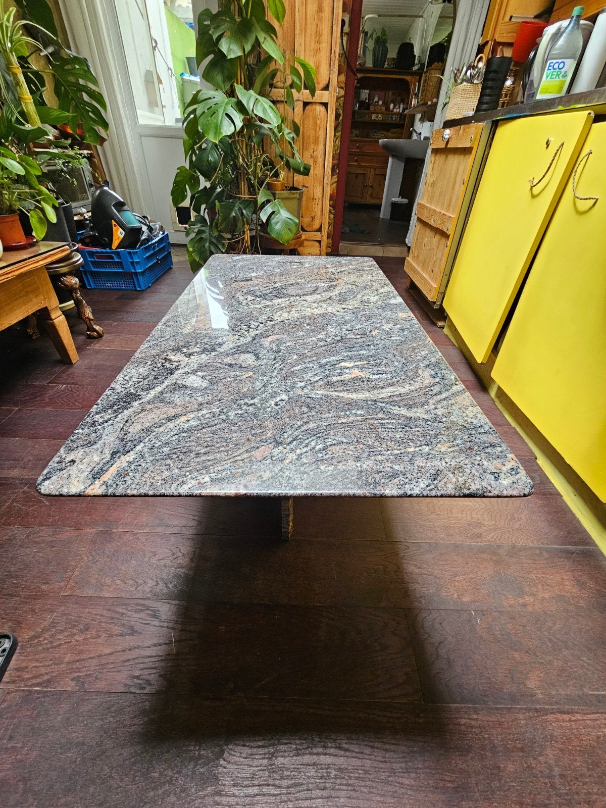 Salontafel uit granietsteen, Ophalen