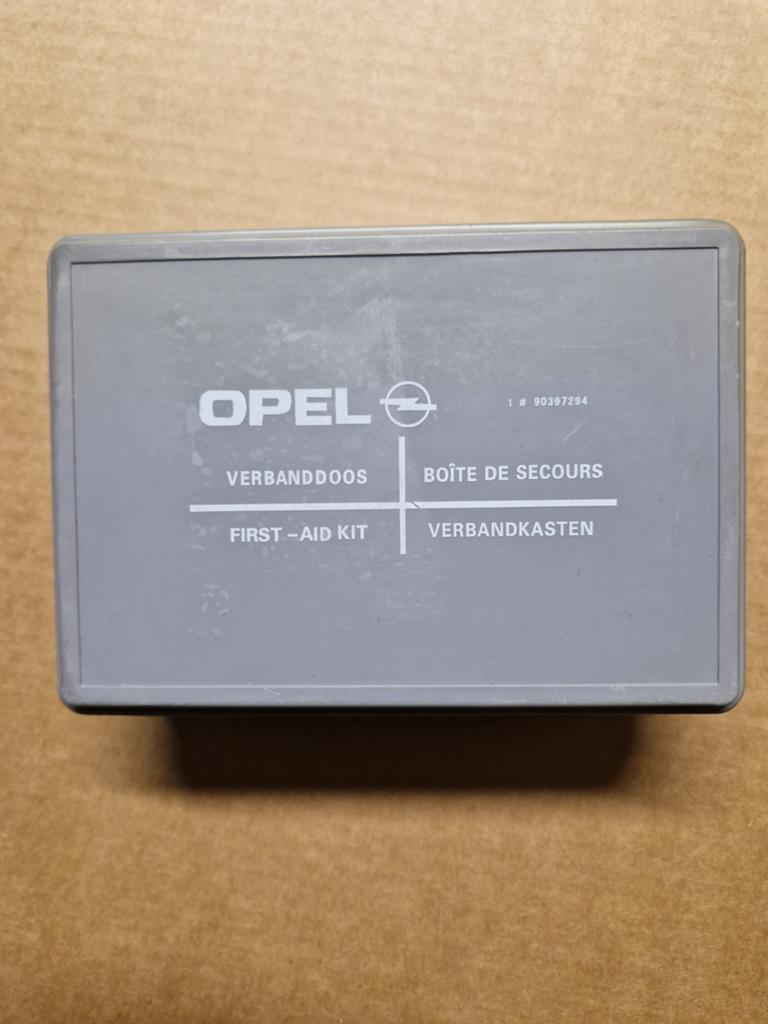 Oude verbanddoos OPEL, Ophalen of Verzenden