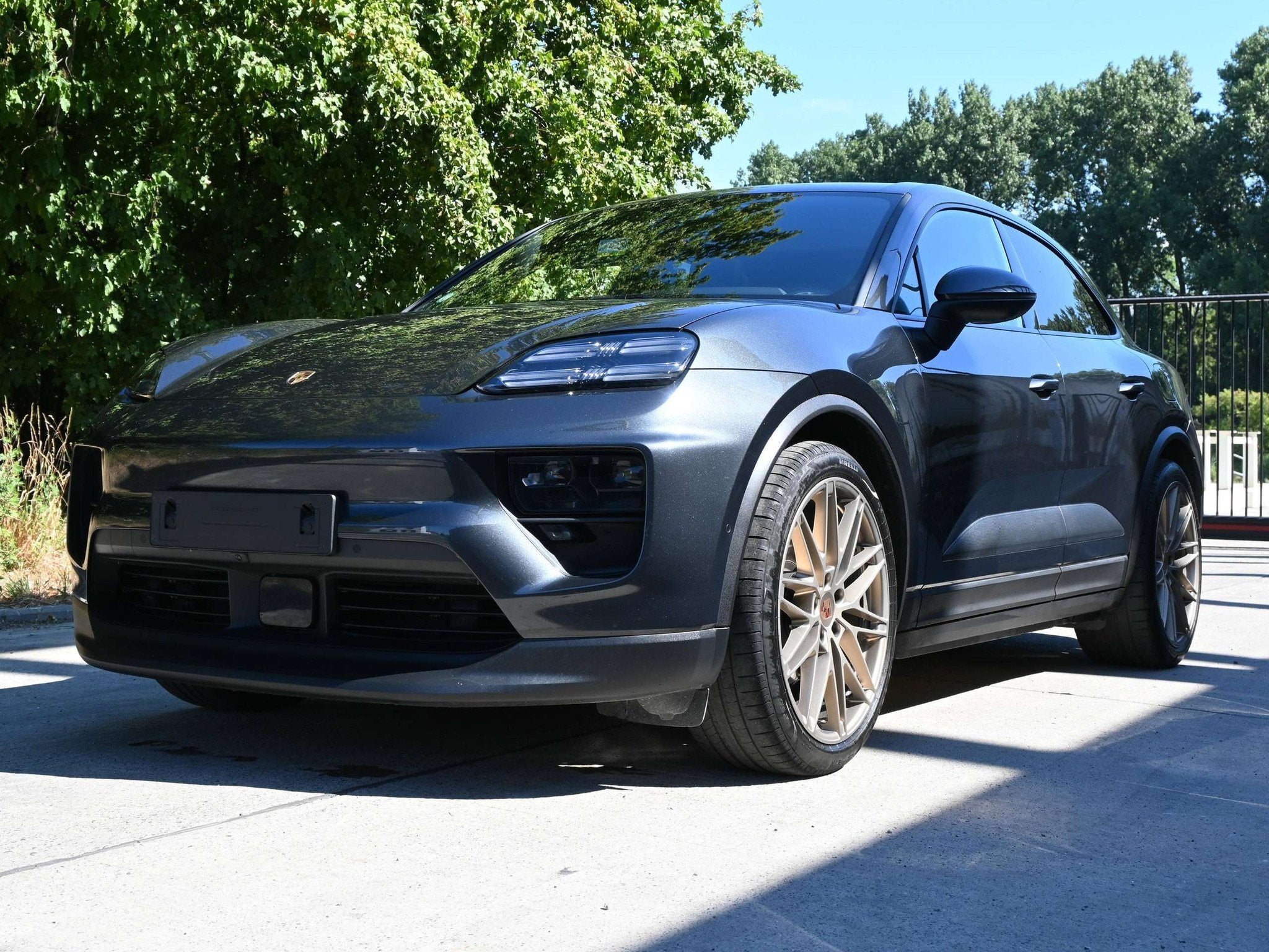 Porsche Macan E-Macan 100Kw - Pano - Bose - Inno - Attelage, Cuir, Achat, Entreprise, 2920 kg