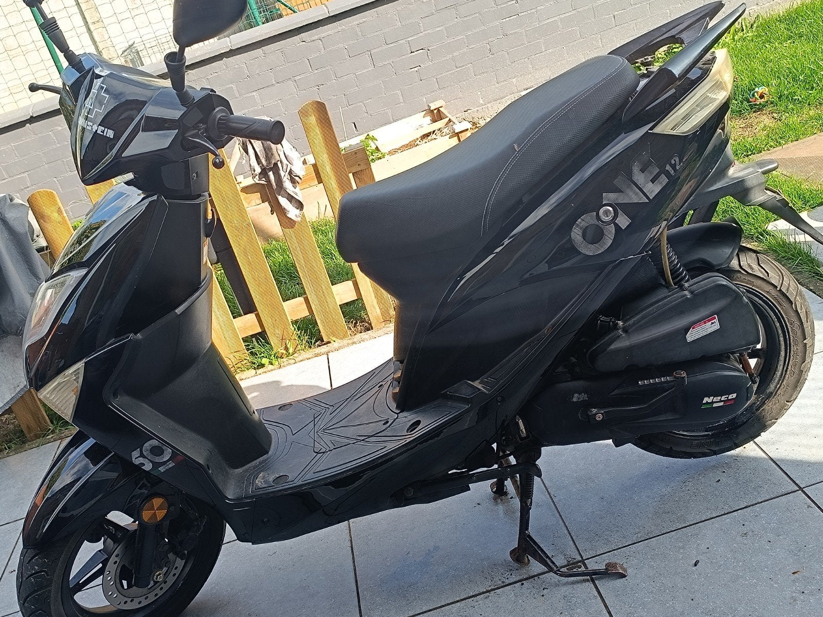 scooter neco one 12, 2021, Neco, Enlèvement, Utilisé, Classe A (25 km/h)
