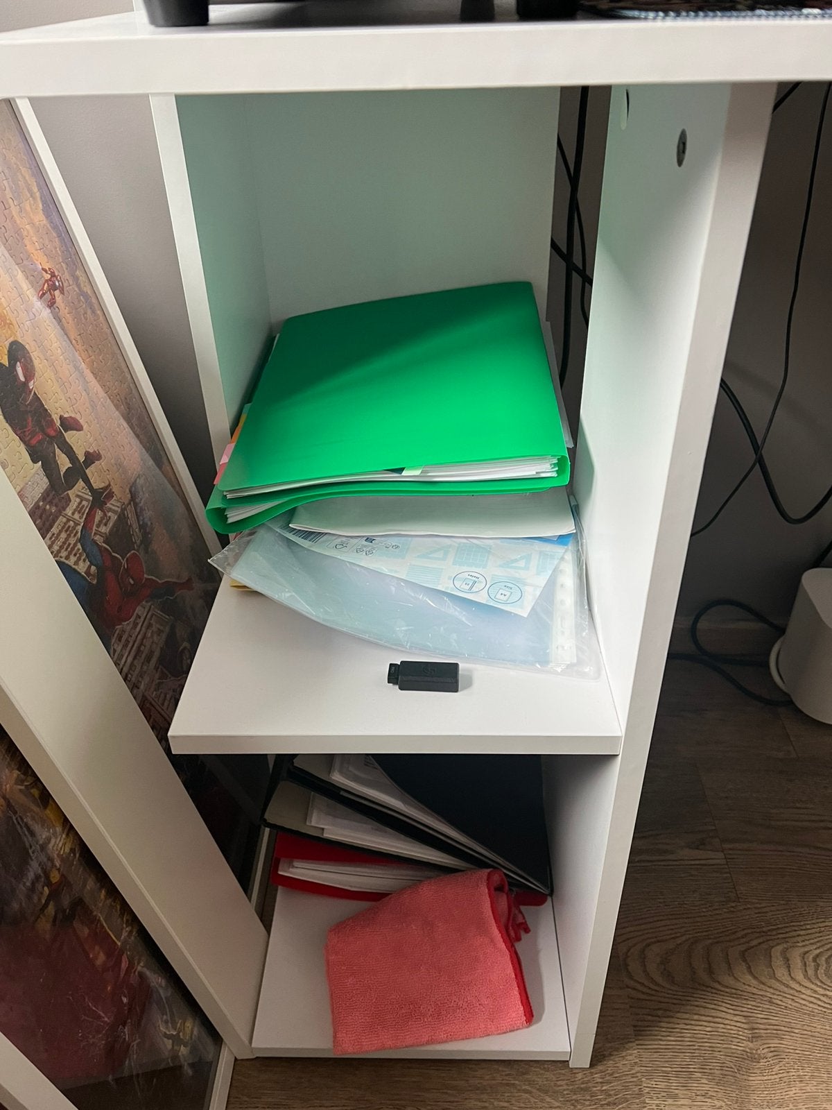 Bureau met een klein beetje schade, Huis en Inrichting, Ophalen, Gebruikt