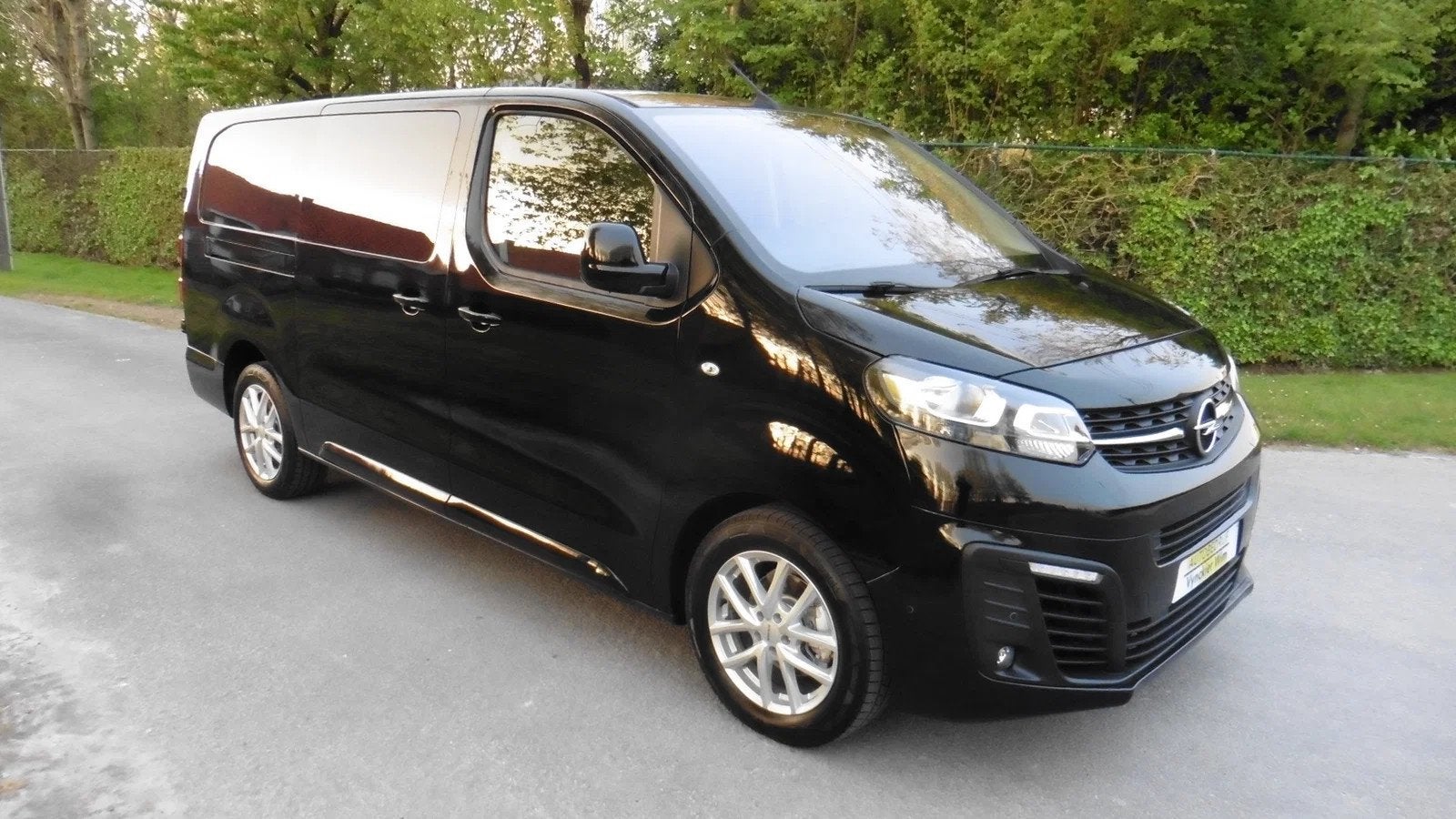 Opel Vivaro Vivaro C 20HDI L2H1, Autos, Achat, Vivaro, Entreprise, Boîte manuelle