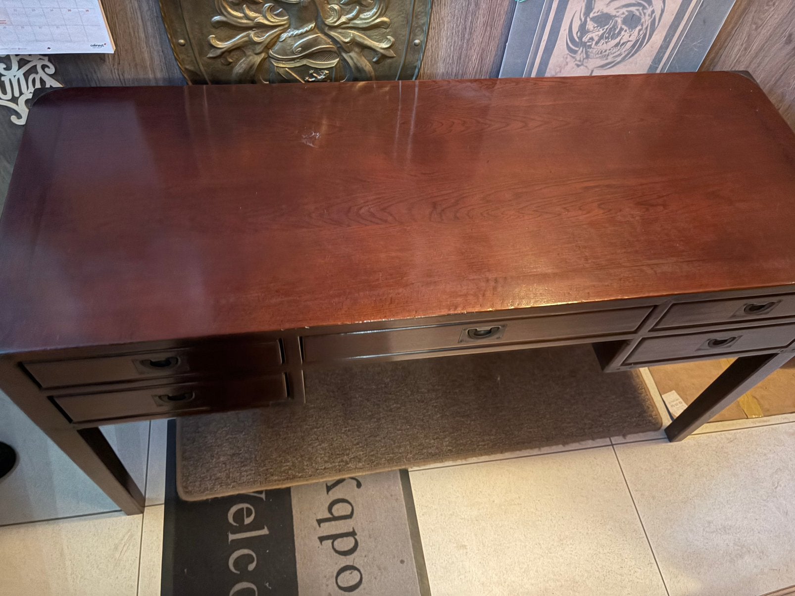 Bureau, Ophalen, Zo goed als nieuw