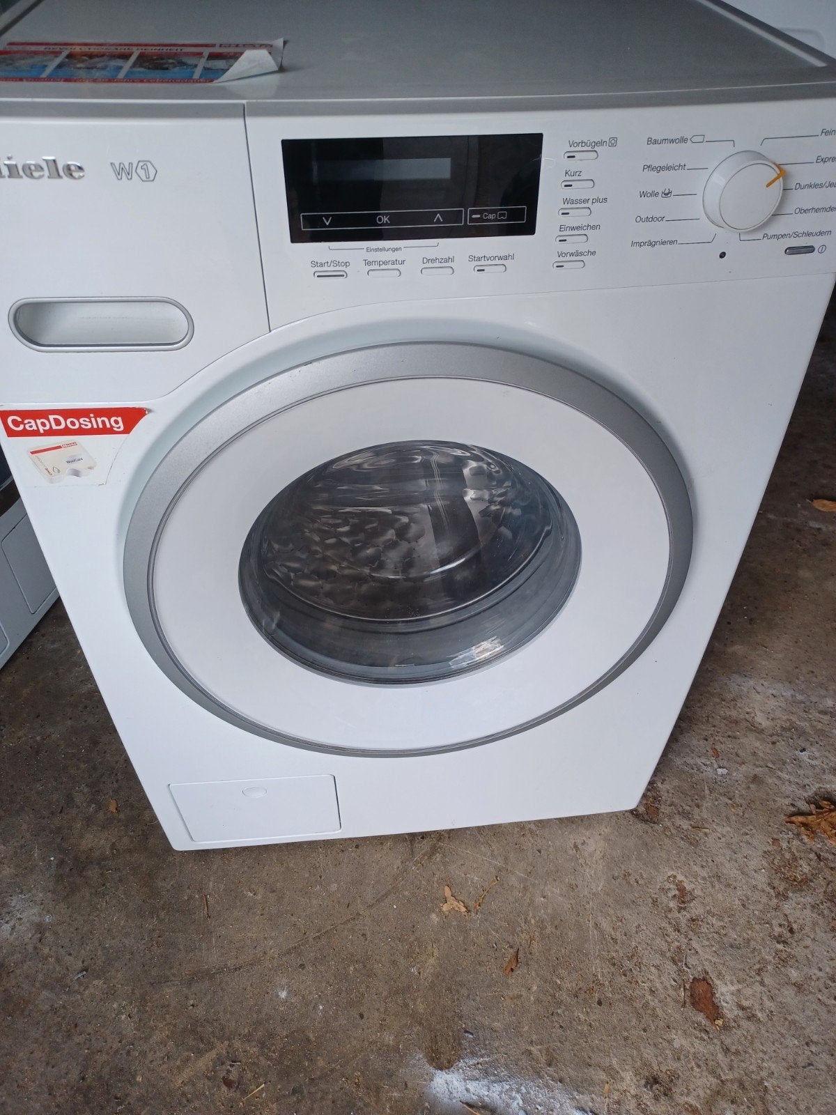 Jonge nette Miele 8 kilo wasmachine, 1200 à 1600 tours, Comme neuf, Chargeur frontal, Enlèvement