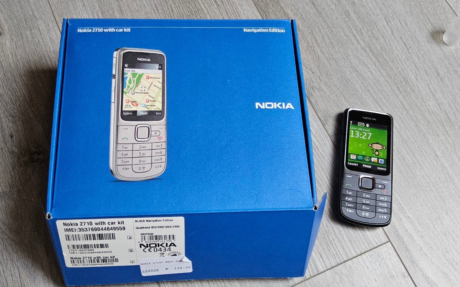 Nokia 270, bijna nieuwe met doos en accessoires, Telecommunicatie, Mobiele telefoons | Nokia, Ophalen of Verzenden