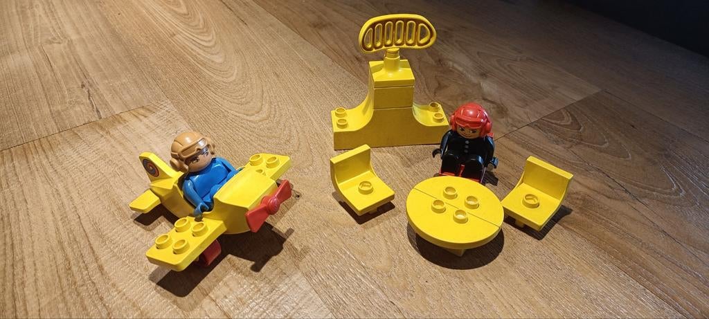 Duplo Luchthaven, Ophalen