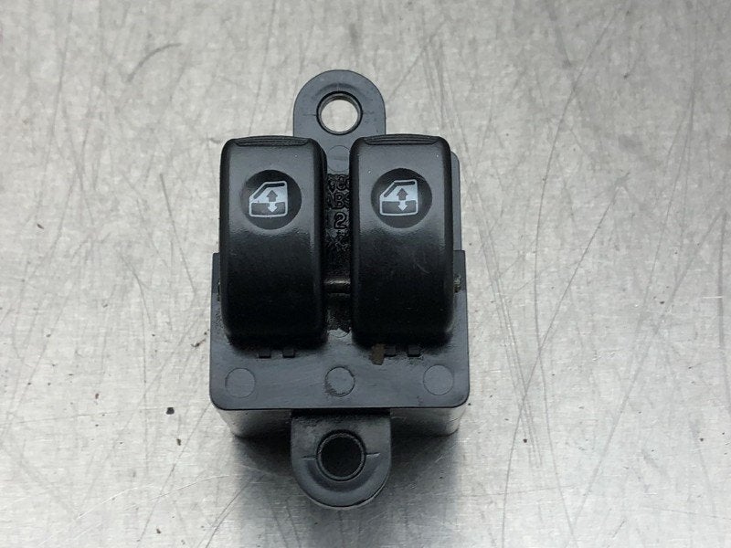 COMMUTATEUR VITRES ELECTRIQUES Hyundai Atos (|S2LH215S31D|), Utilisé, Hyundai