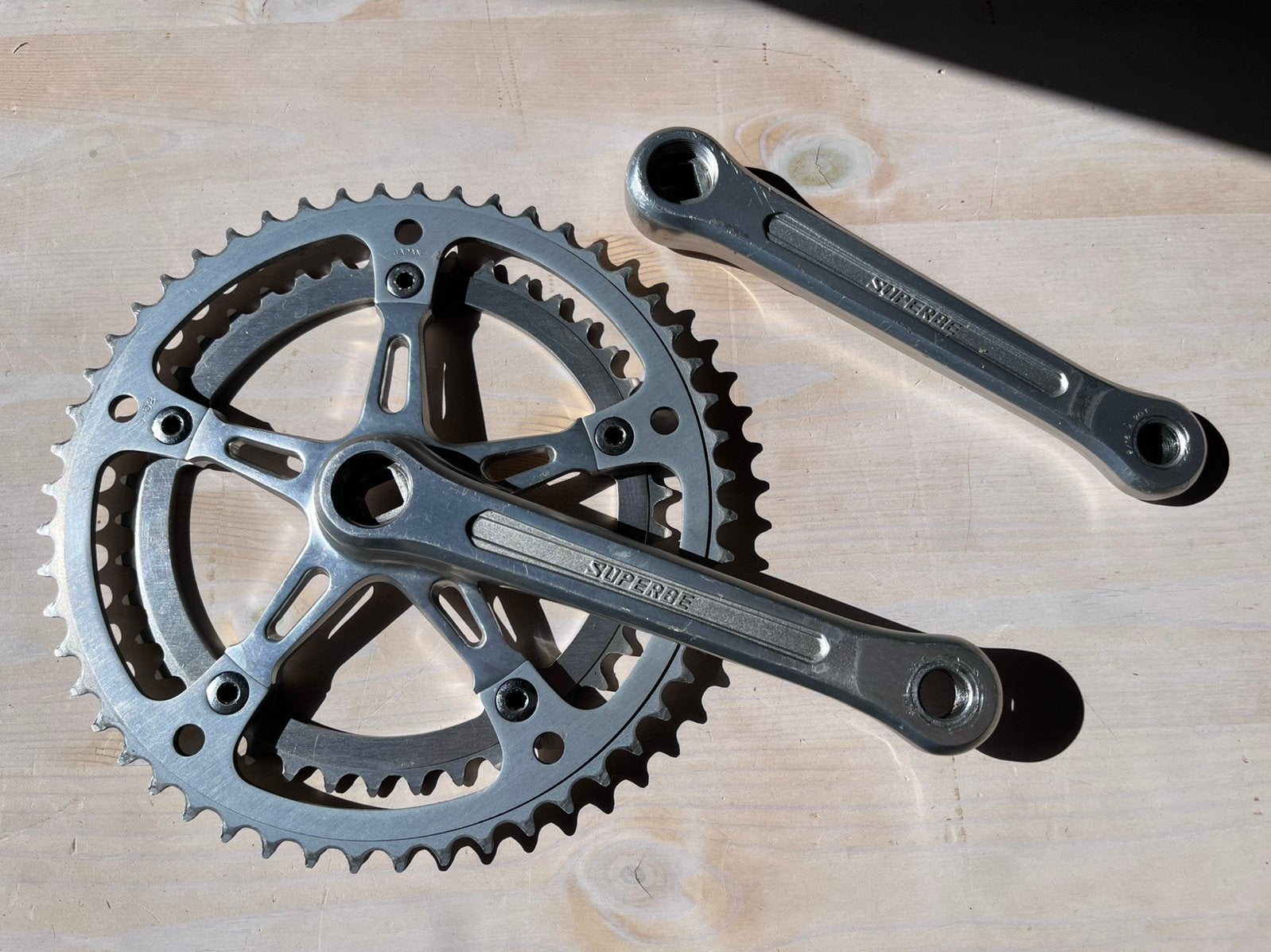 Vintage Suntour Superbe crankset, Fietsen en Brommers, Fietsonderdelen, Crankstel of Pedalen, Gebruikt, Staal, Ophalen of Verzenden
