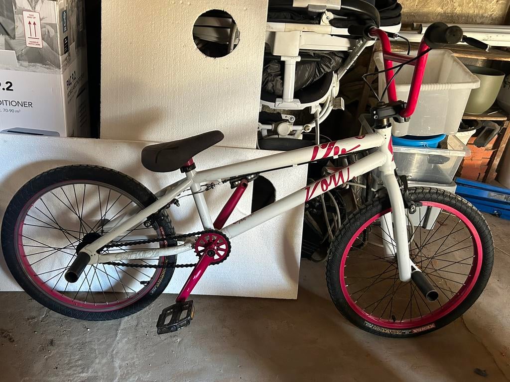 Stunt BMX, Fietsen en Brommers, Fietsen | Crossfietsen en BMX, Ophalen, Zo goed als nieuw