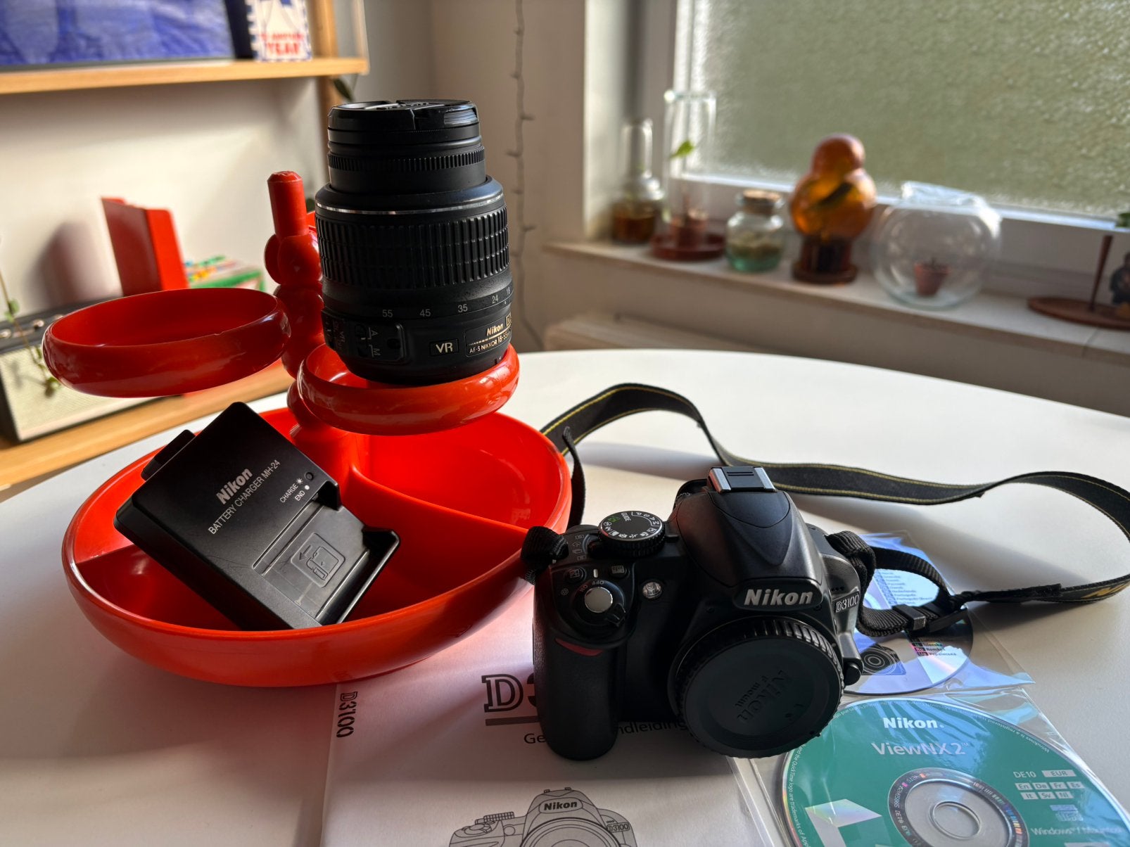 Nikon D3100 + Nikkor 18-55, Ophalen, Zo goed als nieuw
