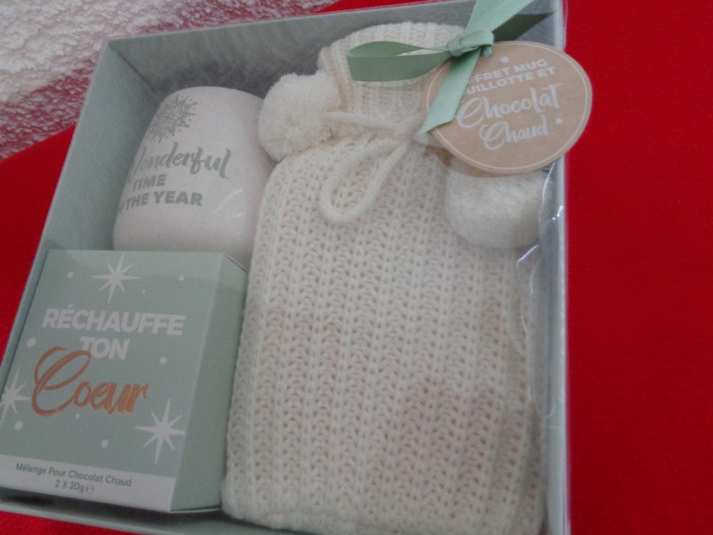 Coffret Mug Bouillotte et Chocolat Chaud Neuf, Envoi, Neuf, Autres types