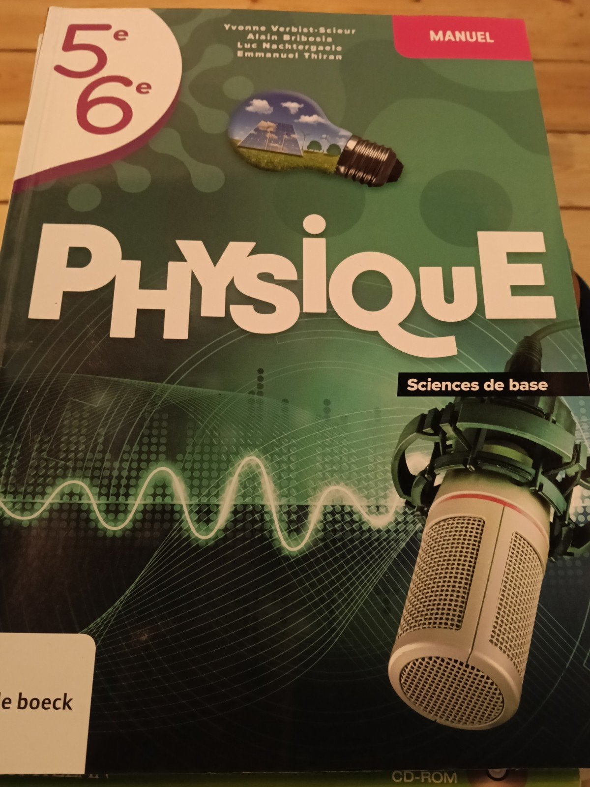Manuel physique de boeck, Enlèvement, Physique