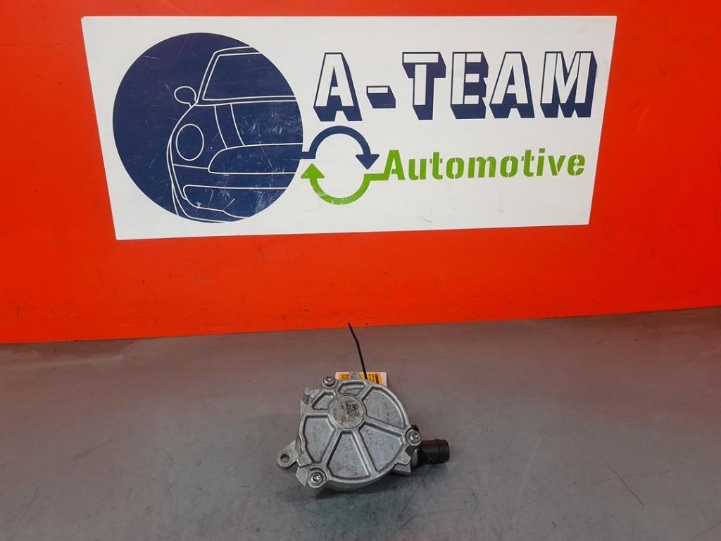 VACUUMPOMP BENZINE Renault Captur (2R) (146508066R), Gebruikt, Renault