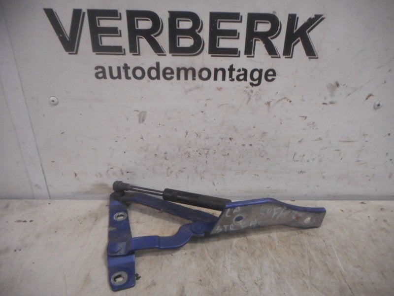 SCHARNIER kofferklep l.a Ford StreetKa (01-2002/07-2005), Gebruikt, Henry-Ford-Straße  1
50735  Köln, DE, Ford-Werke GmbH, Kunden@ford.com