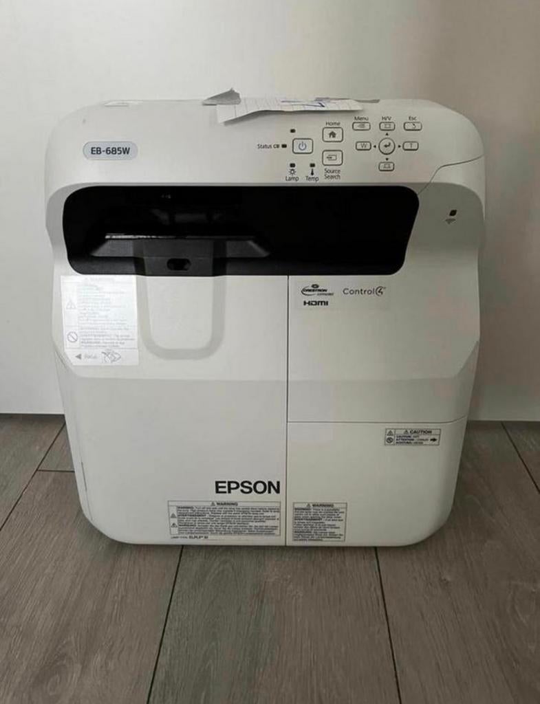 Nette Epson EB-685Wi Pro Ultra Short Throw |3500 lumen|, Audio, Tv en Foto, Beamers, HD (720), Epson, Ophalen of Verzenden, Zo goed als nieuw