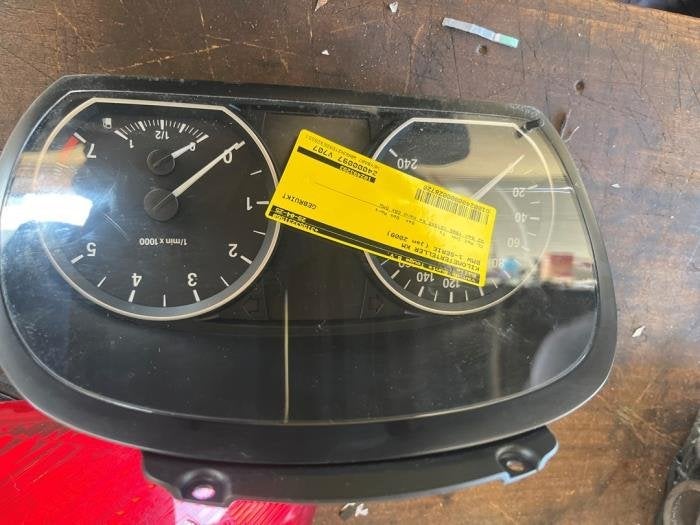 Compteur kilométrique KM d'un BMW 1-Serie, -, 3 mois de garantie, Utilisé, -