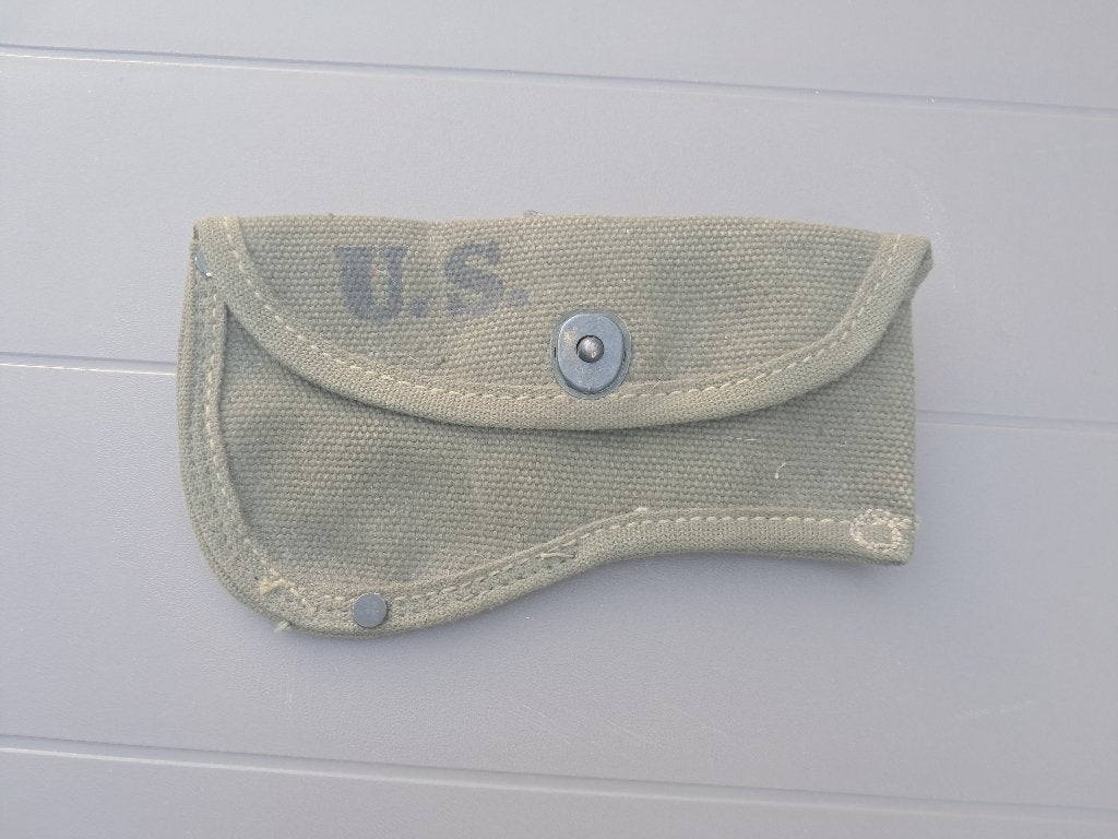 Housse hache us 1944, Envoi